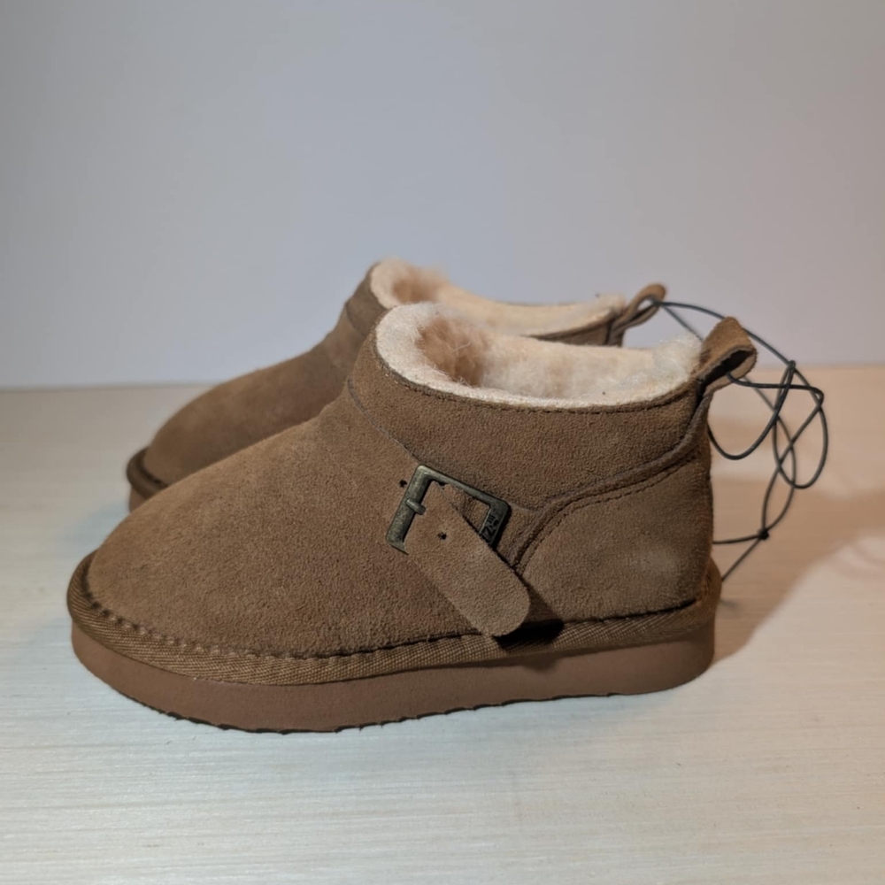 Pawz by Bearpaws Youth Suede Ankle Boots – Girls' Size 10 – New with Tags
